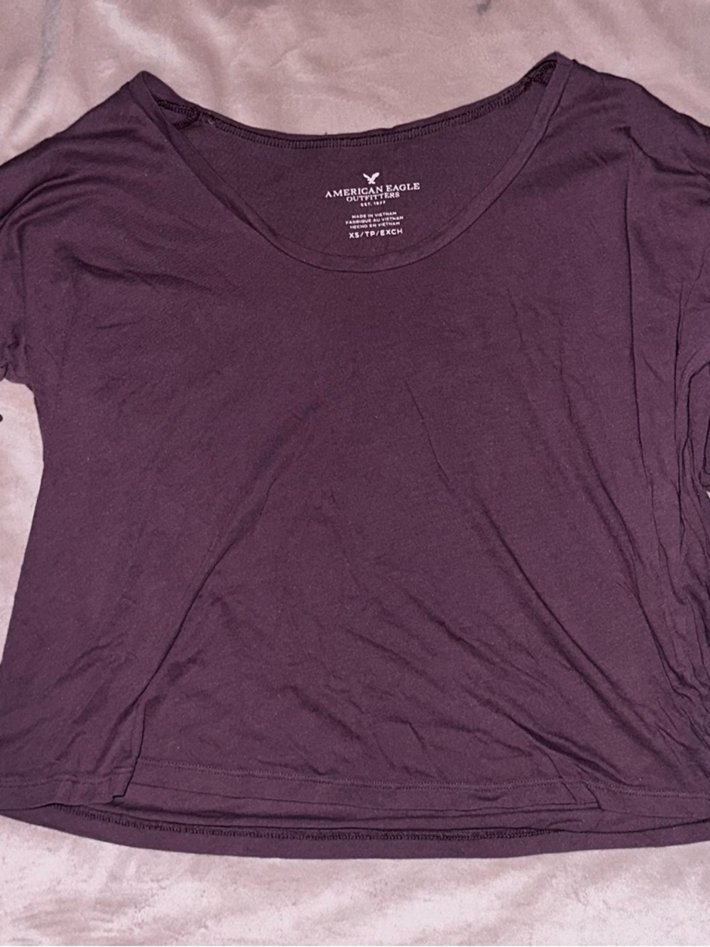 American Eagle Outfitters Women’s Plum quarter length Sleeve top